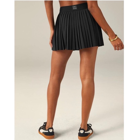 Beyond Yoga If You Pleats Tennis Skirt Womens | Black Athletic Athleisure - Picture 3 of 9